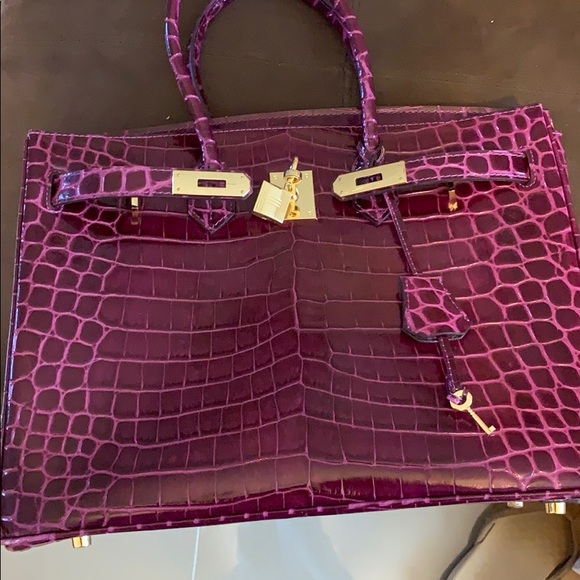 SATCHEL - Picture 3 of 3